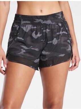 Athleta Black & Gray Camo Run Shorts